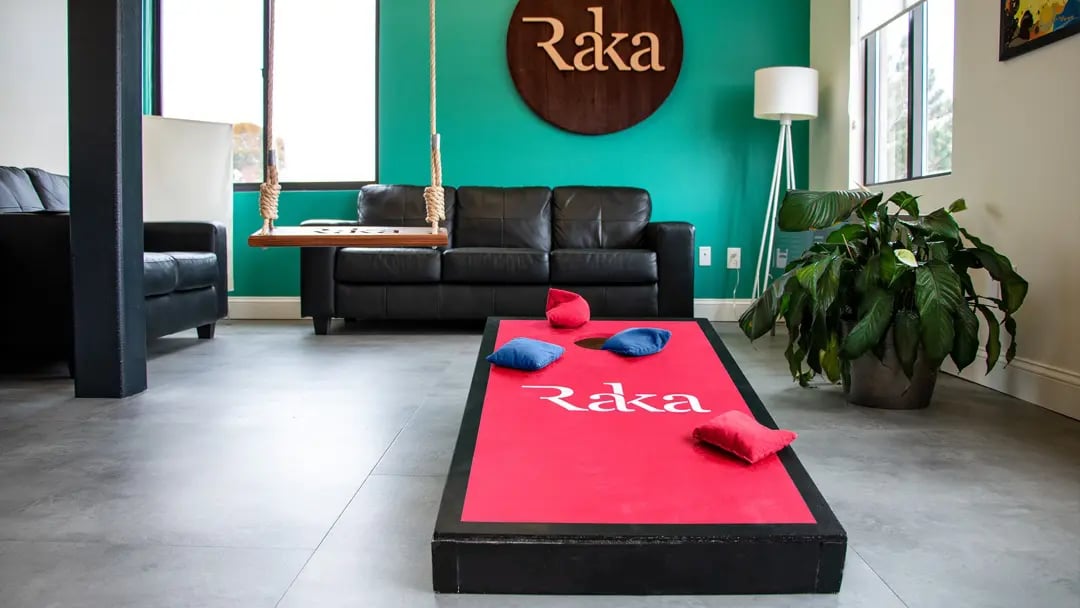 Raka-cornhole